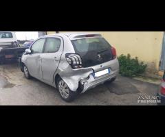 Ricambi Peugeot 108 1.0 B del 2019 motore 1KR