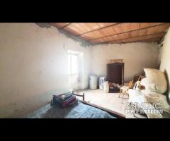 Piglio, completamente da ristrutturare con cantina - 10