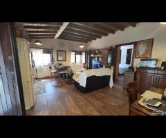 Cave, casa con giardino e tinello - 15