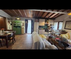 Cave, casa con giardino e tinello - 16