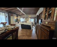 Cave, casa con giardino e tinello - 18