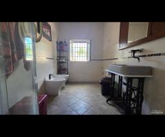 Cave, casa con giardino e tinello - 24