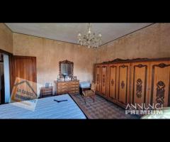 Cave, ampia con giardino e garage - 23