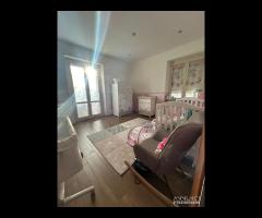 Cave,posto al secondo piano con due posti auto