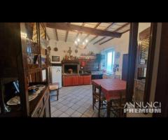 Segni, caratteristico e ammobiliato in buono stato - 16