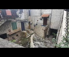 Piglio, discreto stato con balcone - 12