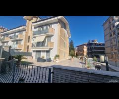 Cave, centrale e di recente costruzione