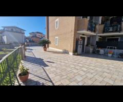 Cave, centrale e di recente costruzione - 24