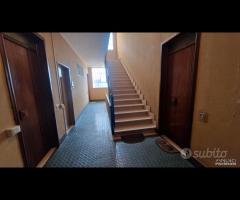 Genazzano, ascensore e garage - 8