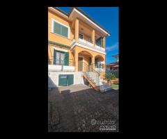 Cave,  in zona residenziale e con giardino