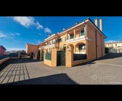 Cave, zona residenziale e con giardino - 2