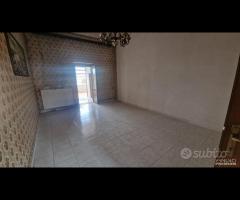 Colleferro al primo piano, con tinello e terreno - 16