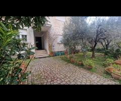 Cave, un piano terra con giardino, cantina - 14