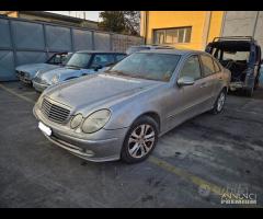 Mercedes Classe E W211 Berlina Demolita - Ricambi