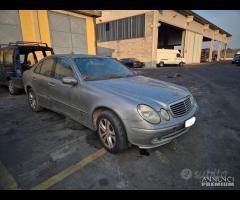 Mercedes Classe E W211 Berlina Demolita - Ricambi