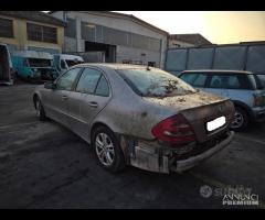 Mercedes Classe E W211 Berlina Demolita - Ricambi