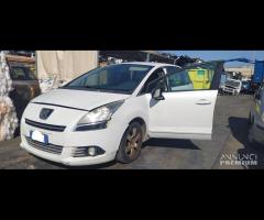 Ricambi Peugeot 5008 2.0 D del 2011 motore RHE