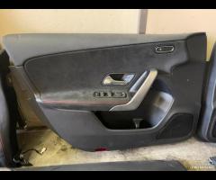 Interno completo Mercedes A W177 2022 - 11