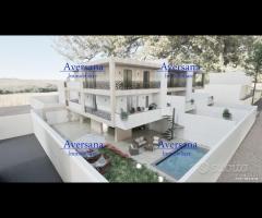 Villa Capofila con ampio giardino