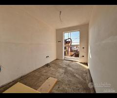 Villa Capofila con ampio giardino - 15