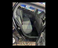 Volkswagen Golf 1.6 TDI DPF 5p. Comfortline - 6
