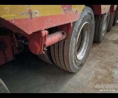 Semirimorchio Bertoja Volvo trattore eccezionale
