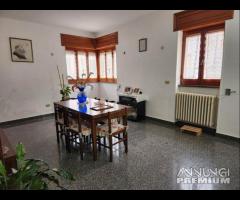 Intero stabile con garage