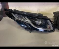 Fari - Fanali Anteriori Range Rover Evoque 2017