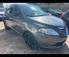 LANCIA YPSILON GOLD TAGLIANDI FINANZIAMENTO