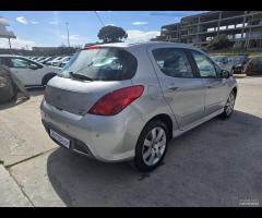 Peugeot 308 1.6 8V e-HDi 112CV Stop&Start robotiz.