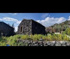 Rustico con terreno a Portosalvo di Mascali