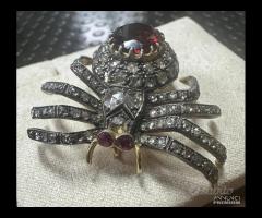 SPILLA CIONDOLO EPOCA 900’ DIAMANTI ROSE RUBINI
