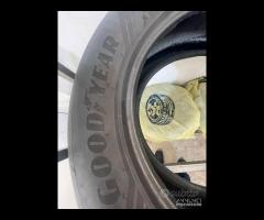 235 60 18 107W 2 GOMME GODDYEAR ESTIVE