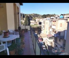 Pressi svincolo di Gazzi, ampio e panoramico 5