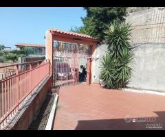 Castanea, Villetta indipendente