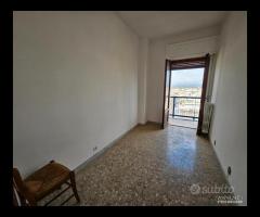 Appartamento 4 vani e acc via Aldo Moro - 8