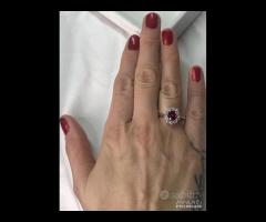 ANELLO ORO 18kt. DIAMANTI E RUBINO NATURALE CERT.