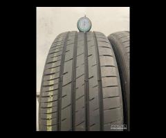 205 55 R16 94V 2 GOMME MOMO ESTIVI