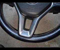 Volante 3 Razze Per Mercedes Classe C W204 - GLA - 7