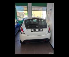 Lancia Ypsilon 1.0 FireFly 5 porte S&S Hybryd Gold - 7