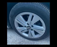 Ricambi Volkswagen Golf 8 2023 - 8