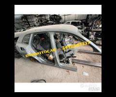 Audi Q5 2022 Scocca per tagliate