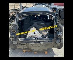Dacia Sandero Stepway 2024 Scocca per tagliate