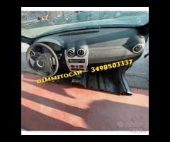 Dacia Sandero 2009 Ricambi parte anteriore