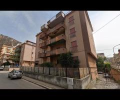 7 vani p. rialzato zona p.za Duomo Partinico 47/25