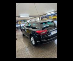 Citroen C5 2.0 HDi 160 Executive Tourer - 6
