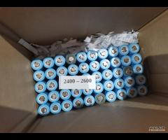50 BATTERIE IN STOCK 18650 LITIO LG 2400-2600 mah