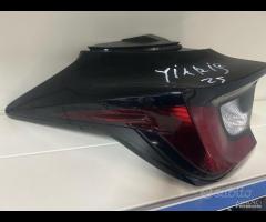 FANALE STOP POSTERIORE LED TOYOTA YARIS 2020 2024