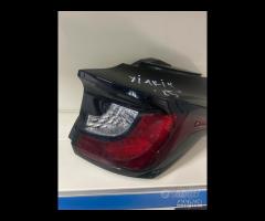 FANALE STOP POSTERIORE LED TOYOTA YARIS 2020 2024