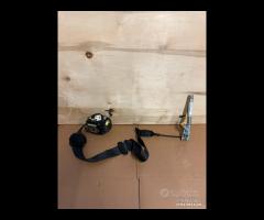 Cintura di sicurezza anteriore sinistra Lancia Y